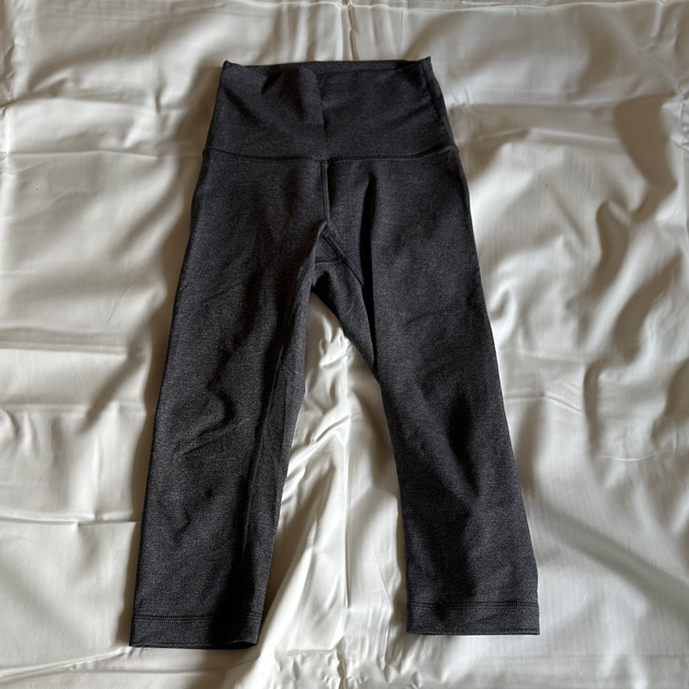 Lululemon cropped heather grey leggings